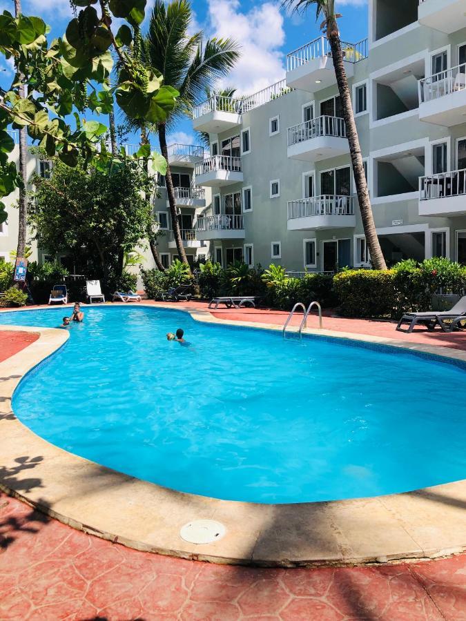 Sol Caribe Suites Deluxe Los Corales Beach And Pool ปุนตากานา ภายนอก รูปภาพ