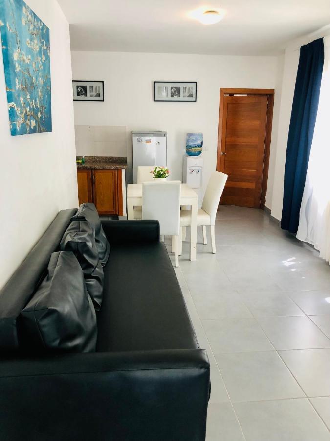 Sol Caribe Suites Deluxe Los Corales Beach And Pool ปุนตากานา ภายนอก รูปภาพ